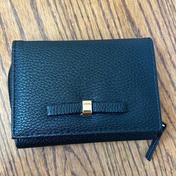 Black Wallet - Picture 1 of 5